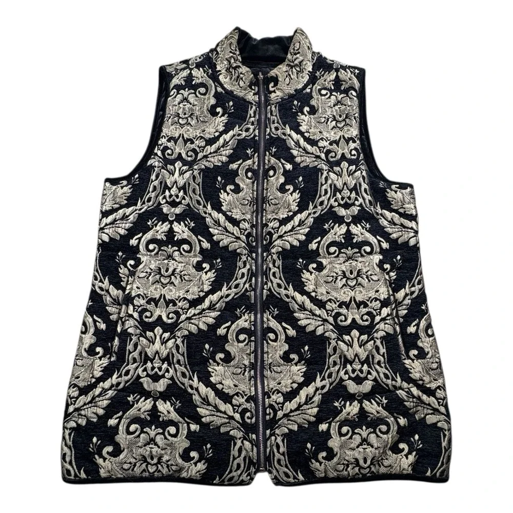 Reversible Baroque Tapestry Puffer Vest Black Gold —‎ Fits Like Large Unbranded